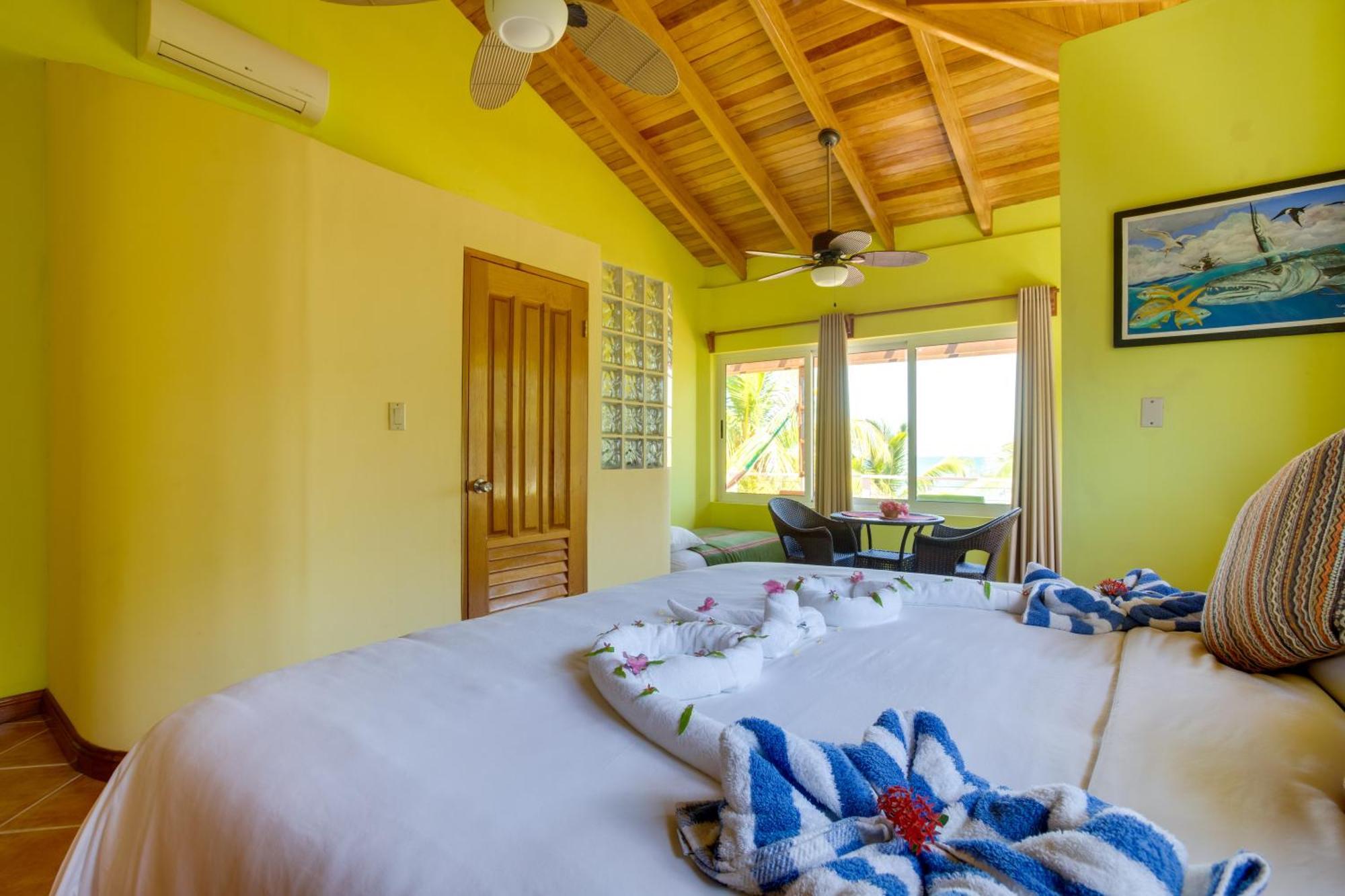 Laru Beya Resort Placencia ภายนอก รูปภาพ
