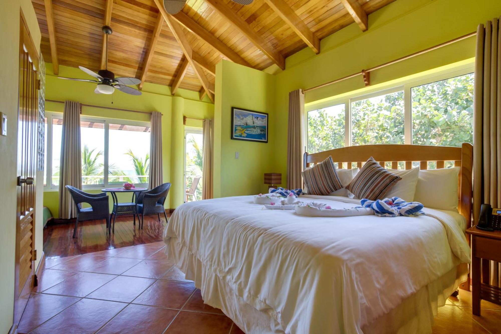 Laru Beya Resort Placencia ภายนอก รูปภาพ