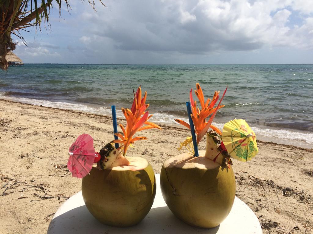 Laru Beya Resort Placencia ภายนอก รูปภาพ