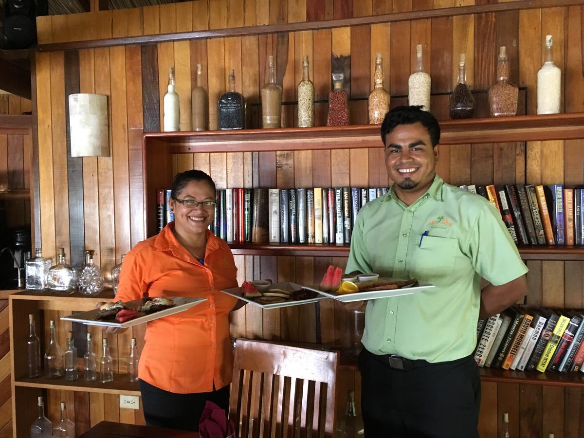Laru Beya Resort Placencia ภายนอก รูปภาพ