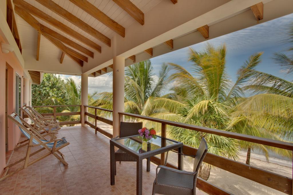 Laru Beya Resort Placencia ภายนอก รูปภาพ